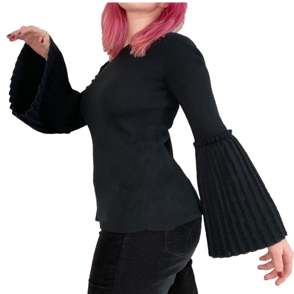 Banana Republic Black Fluted Pleated Bell Sleeve Sweater Size Small